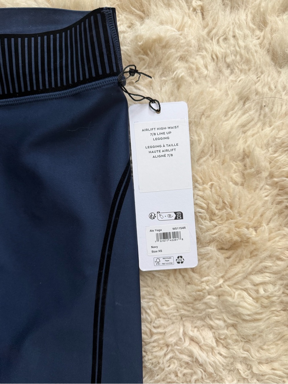 ALO Yoga Navy High-Waist Airlift Line Up Leggings - Picture 4 of 7
